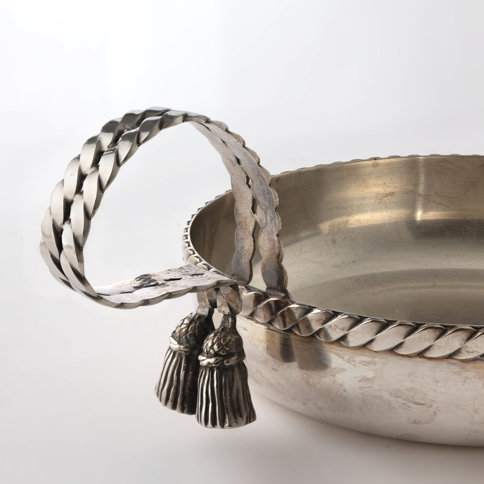 Braided Metal Catch-all Tray