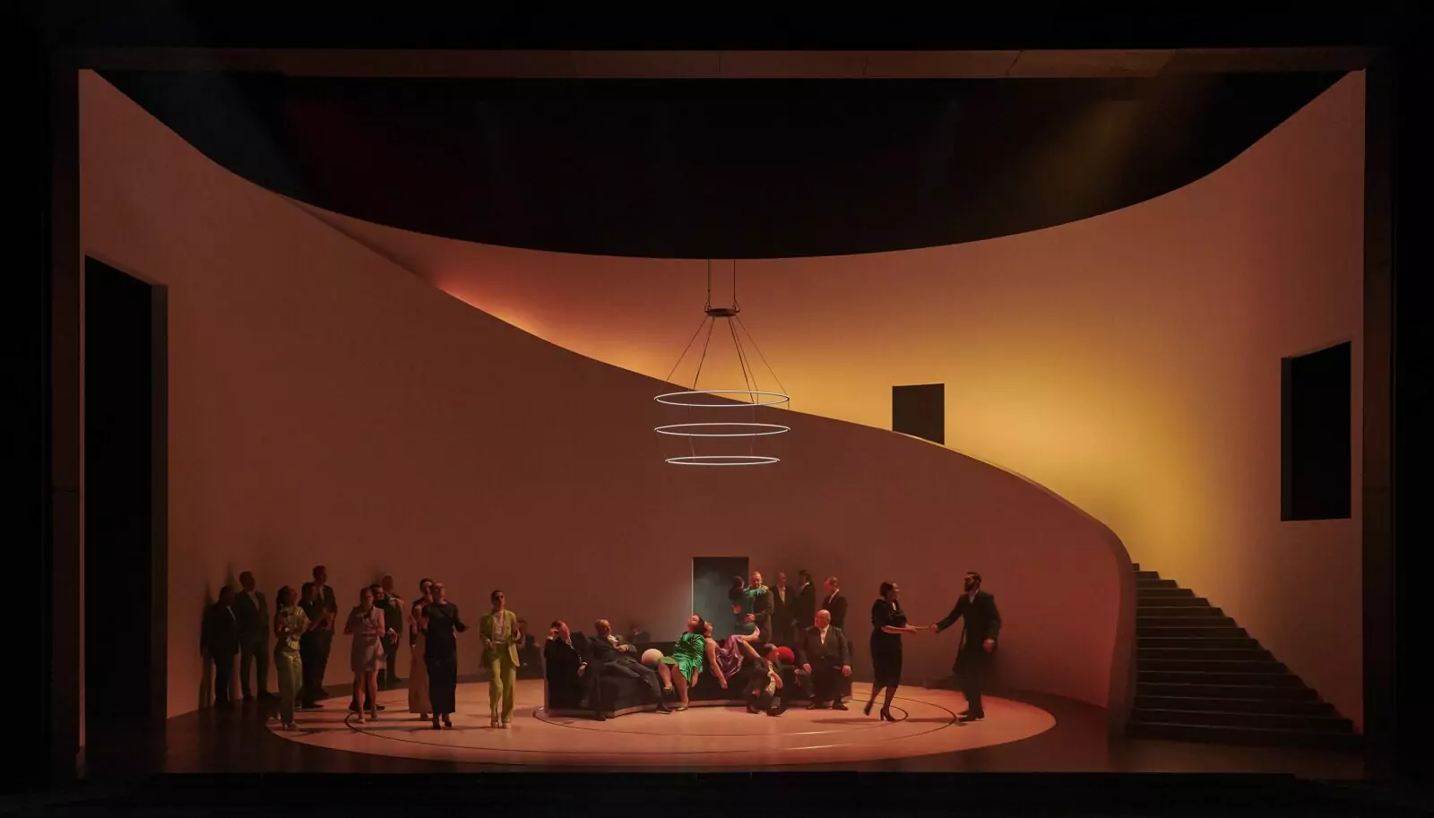 Scénographie de l’Opéra Rigoletto au Theater Basel