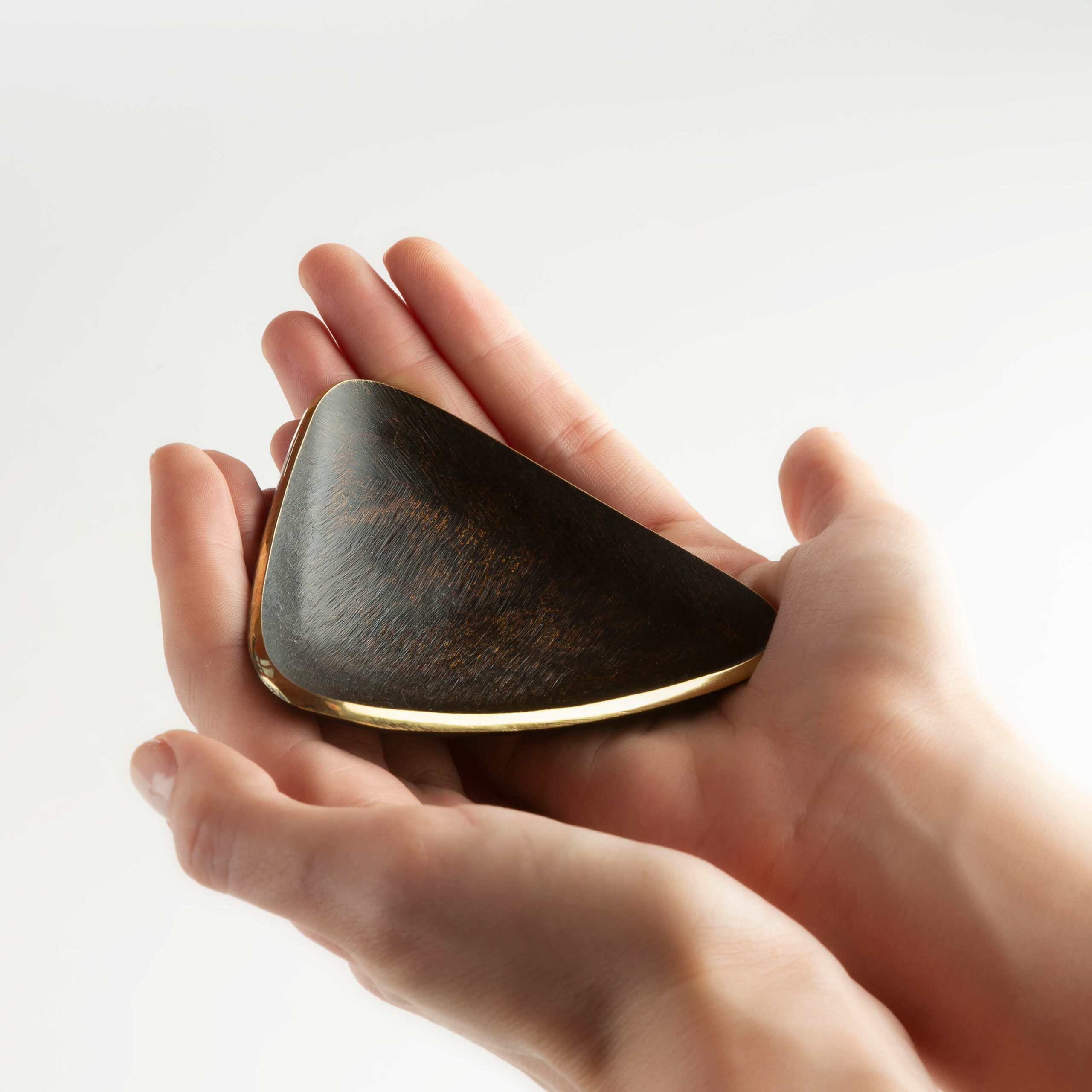 Small triangle ashtray