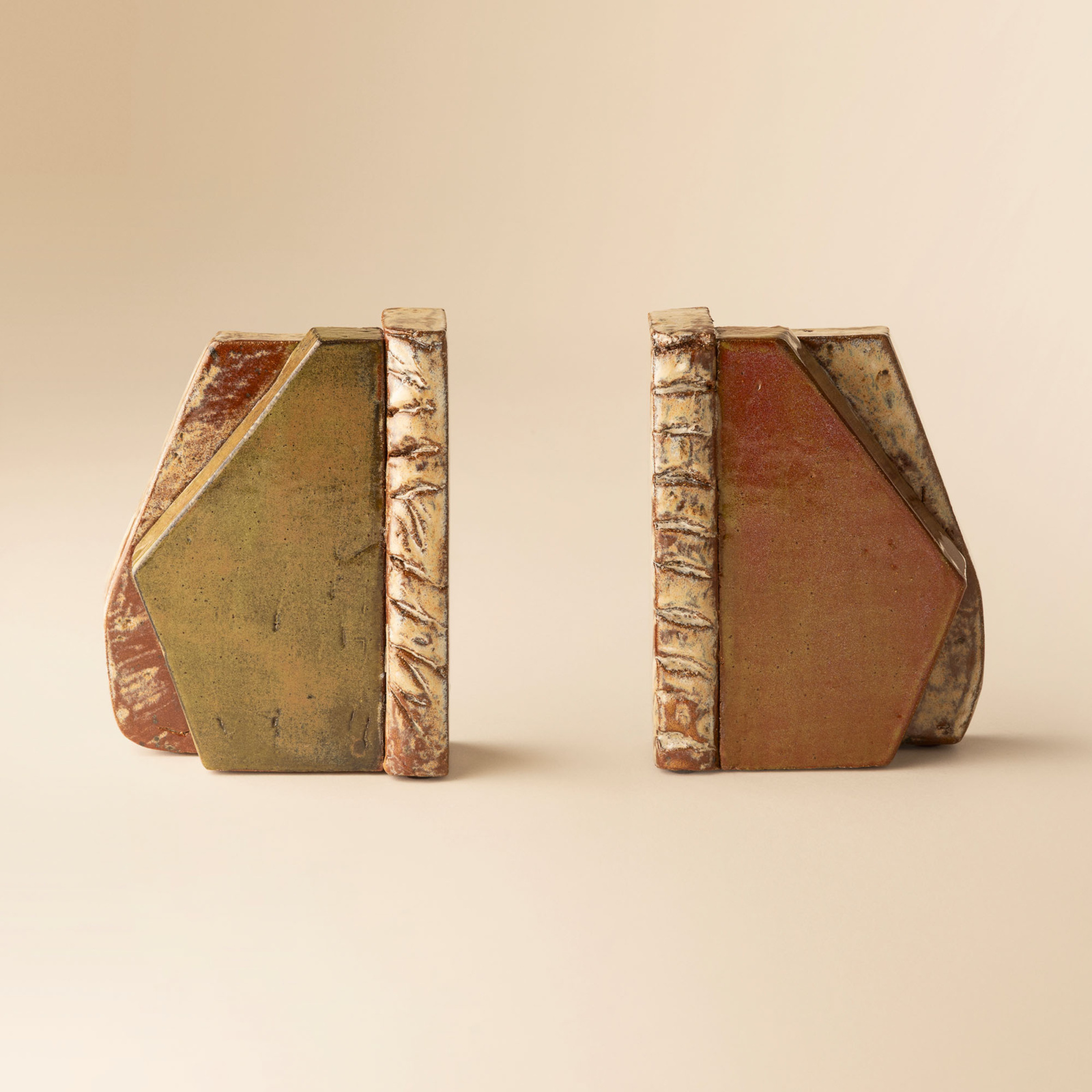 Paire de serre-livres triangle