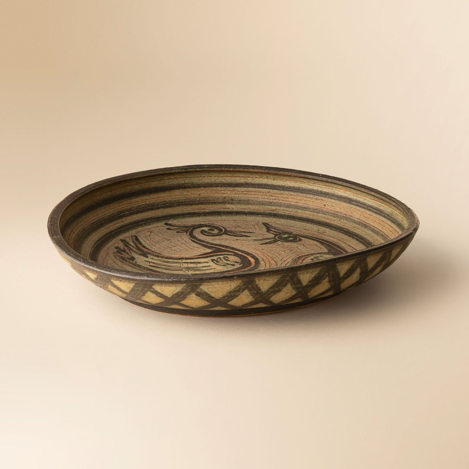 Grand plat à décor d&rsquo;oiseaux