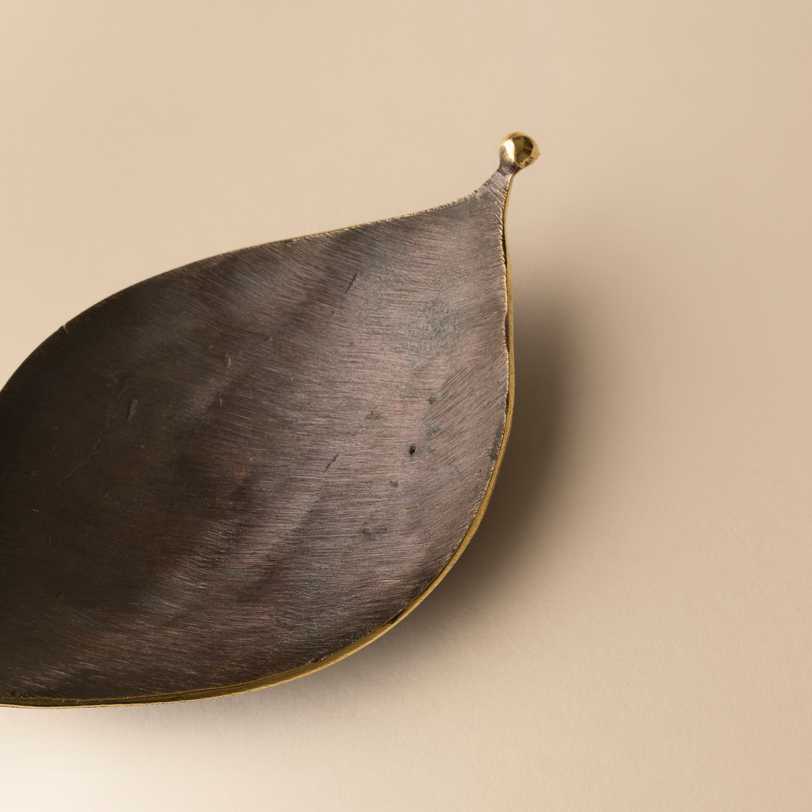 Catchall tray “Leaf”